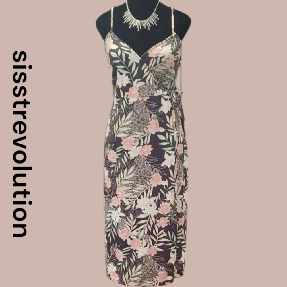 2/$25 sisstrevolution Floral Spaghetti Strap Midi Dress. Size Small